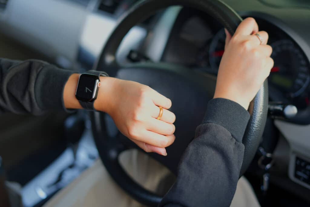 EuGH: Fahrzeiten unter Arbeitgebervorgaben sind Arbeitszeit - auch für Mitfahrende